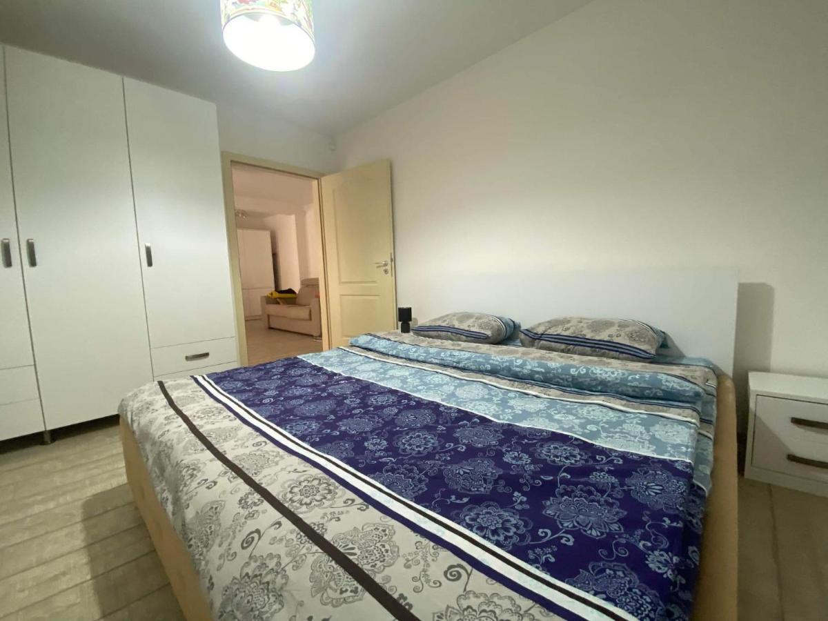 The Best Apartament Central Хунедоара Екстер'єр фото